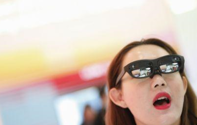 當(dāng)今形式正在帶動(dòng)VR在線游戲逆勢(shì)成長(zhǎng)